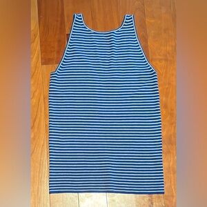 Banana republic knit tank with back V, size US small